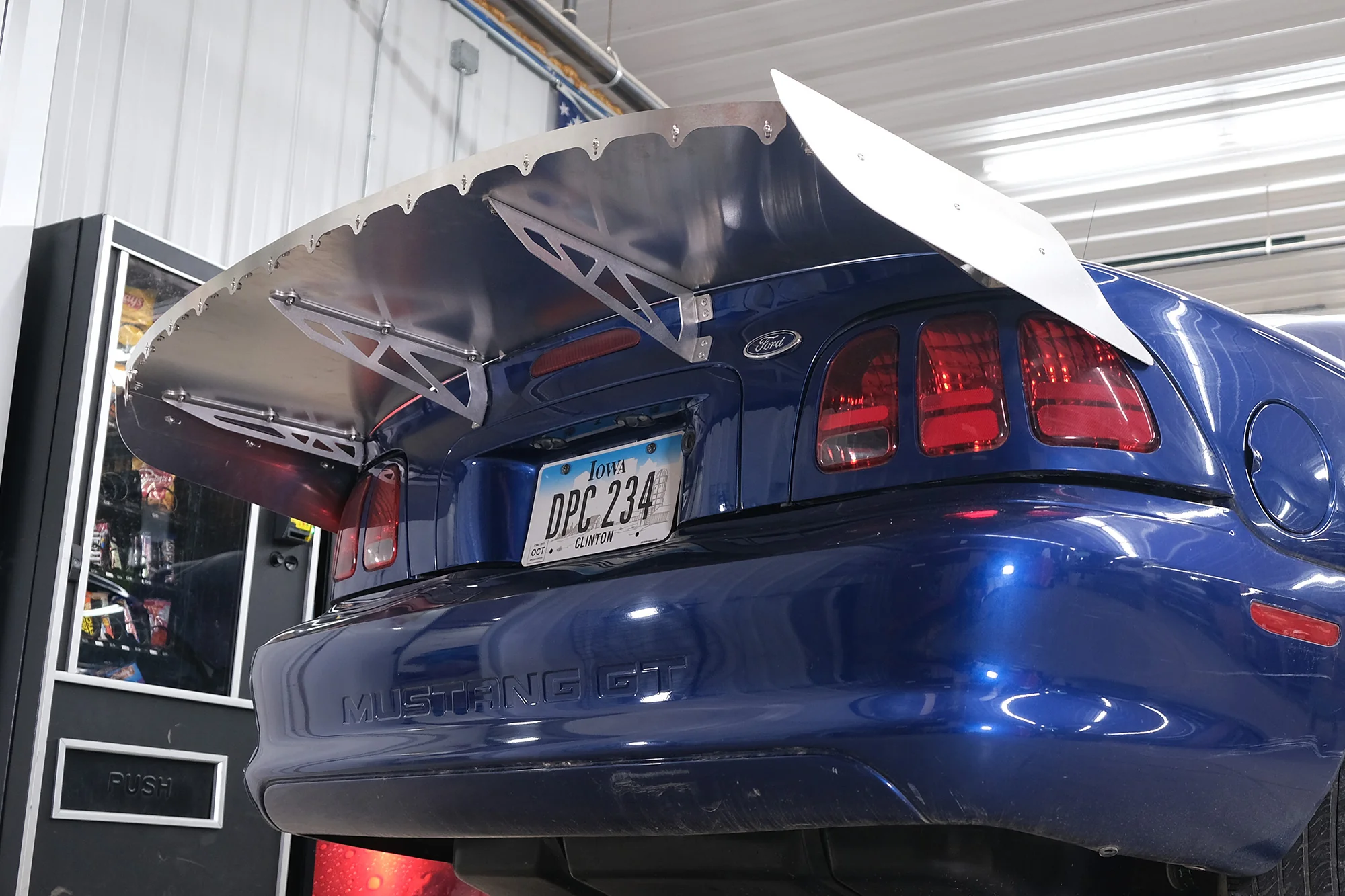 1994-98 SN95 Mustang Strutless 15" Adjustable Wing 31-130 - Image 3