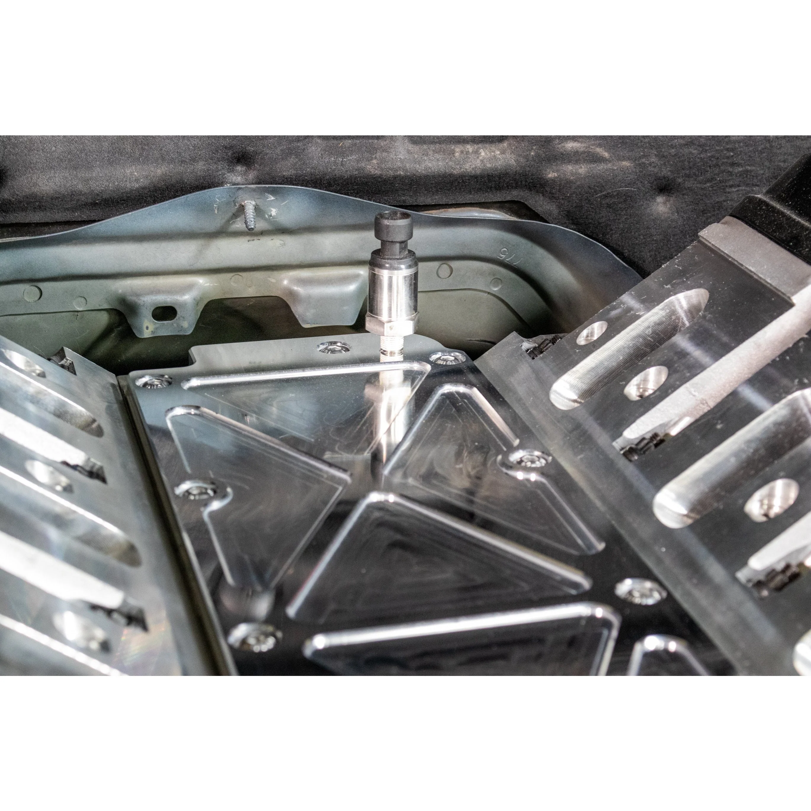 Motion Billet Gen 4 Race LS Valley Cover - Image 13